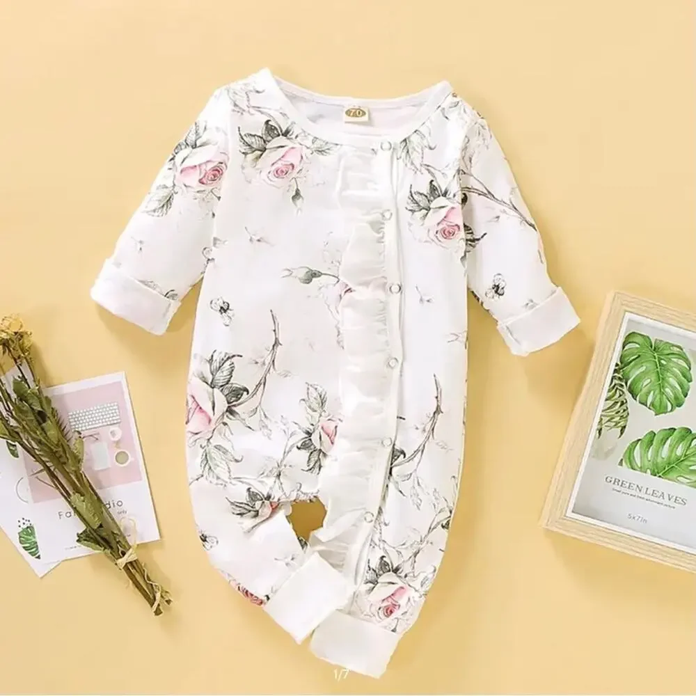 New light weight baby girl ruffled sleeper 6-9 months